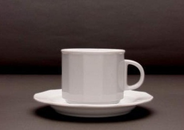 filiżanka ze spodkiem
